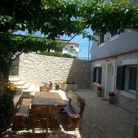 Apartment Jartic Betina  Dış mekan fotoğraf