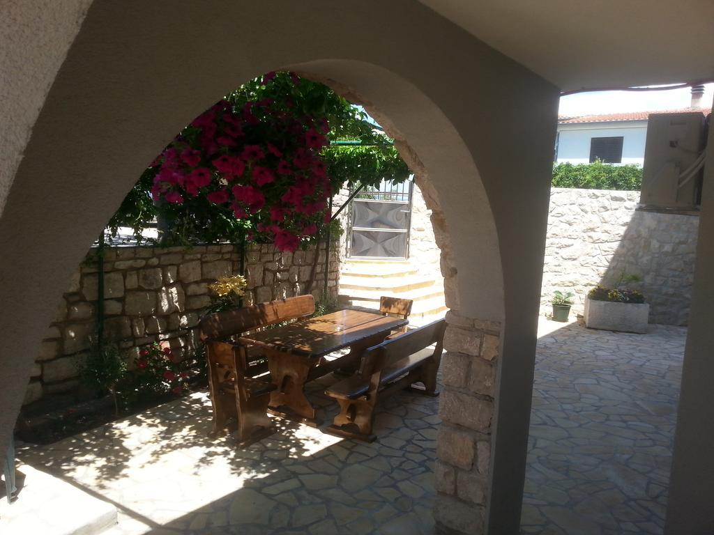 Apartment Jartic Betina  Dış mekan fotoğraf
