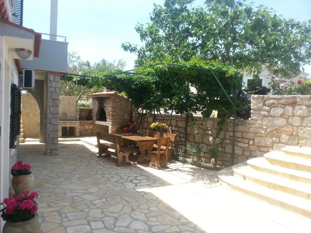 Apartment Jartic Betina  Dış mekan fotoğraf